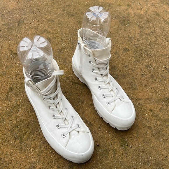 CUSHIONAIRE Women's Vespa Hightop White Canvas Sneakers Size 9 - Picture 2 of 10
